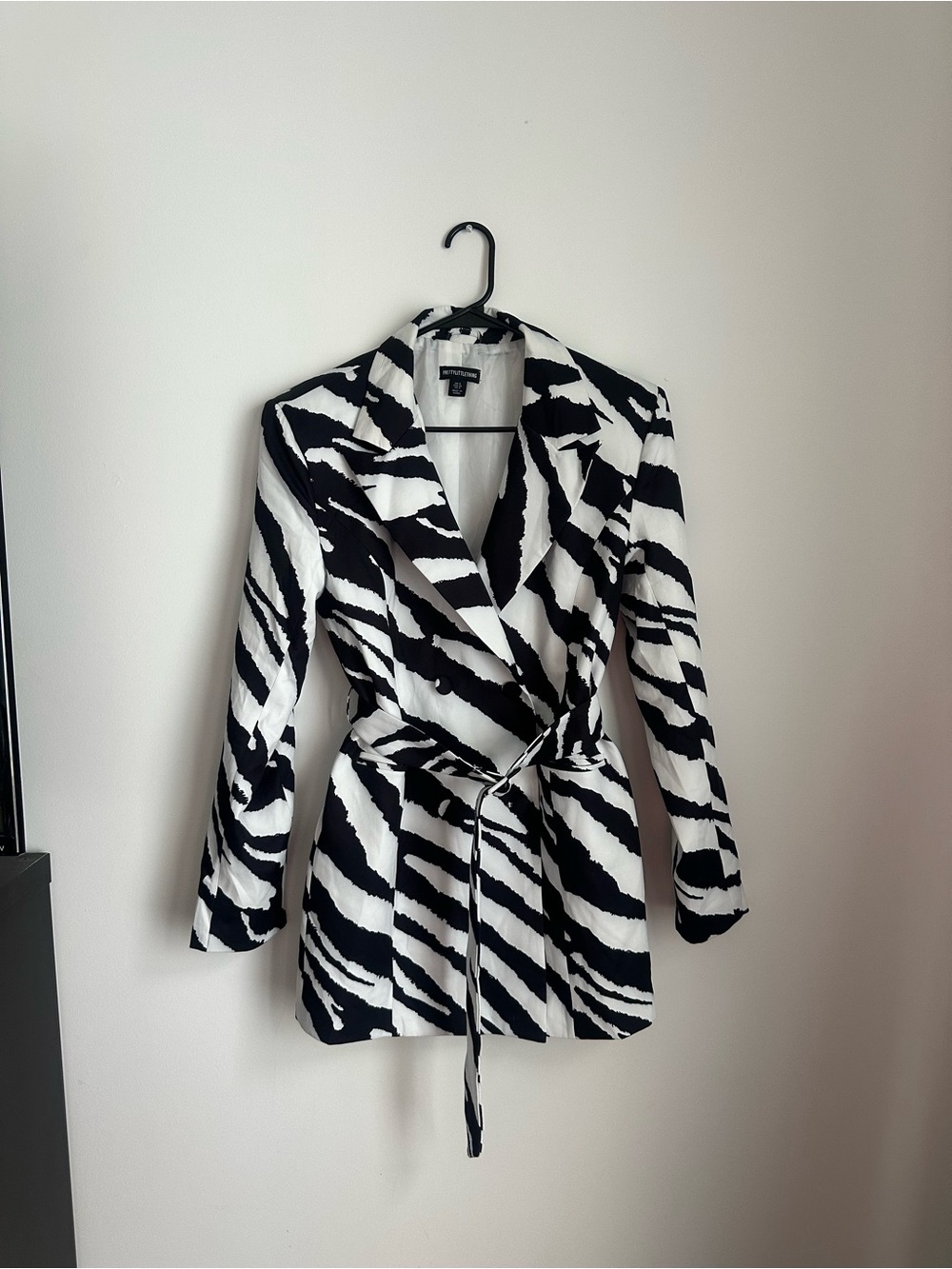 Pretty Little Thing Blazer Dress